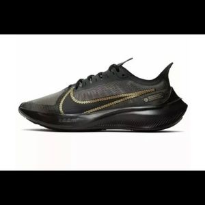 Nike Zoom Gravity 6.5 Sneakers Black Gold